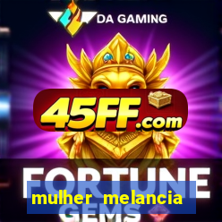 mulher melancia dancando nua